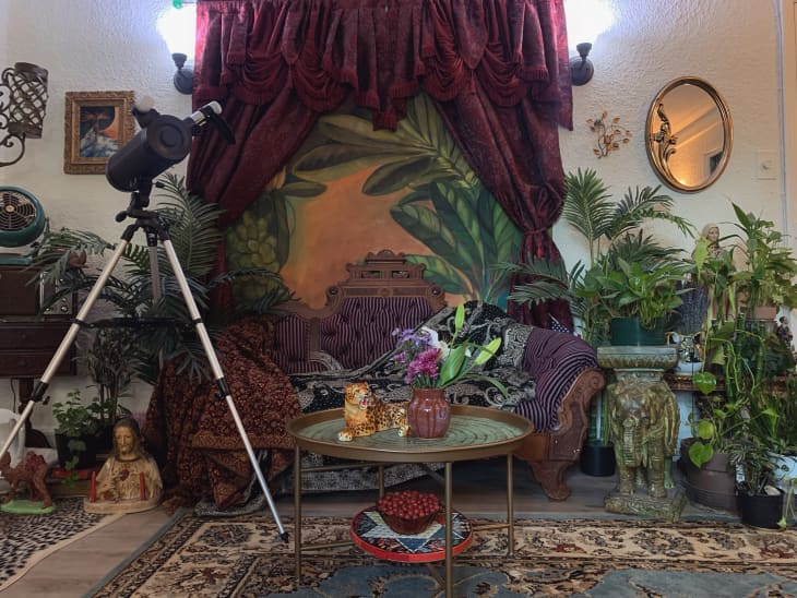 Artist Katelan Foisy Chicago Rental Apartment Photos Apartment Therapy